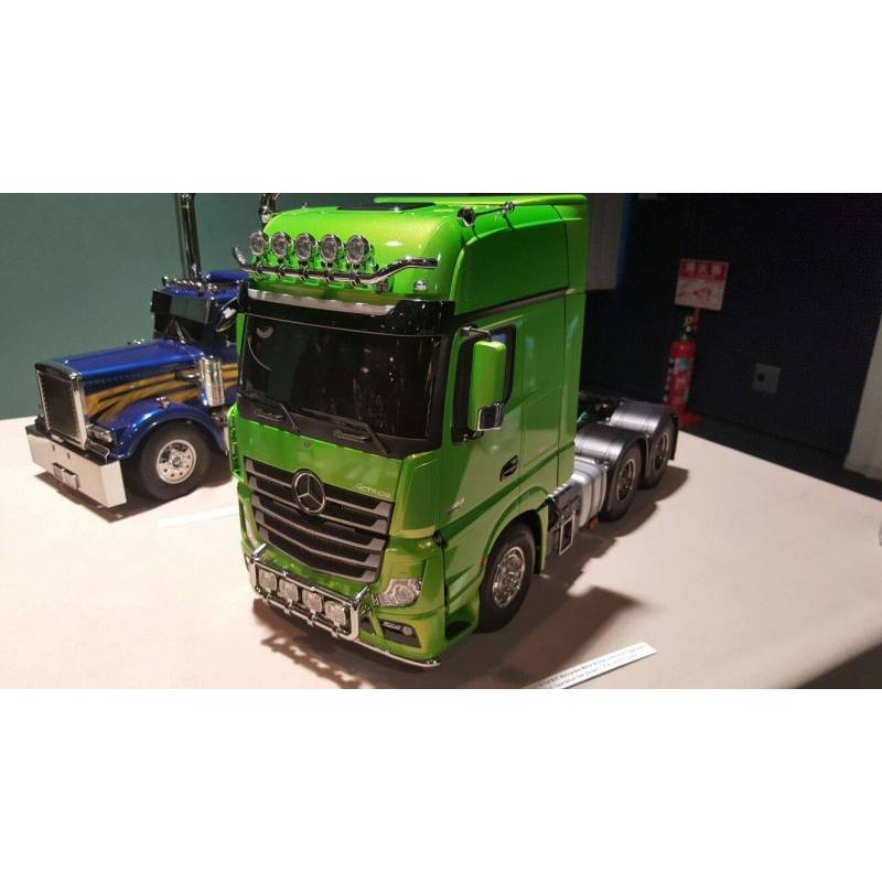 Camion rc Tamiya rc Mercedes Actros 3363 6x4 Gigaspace