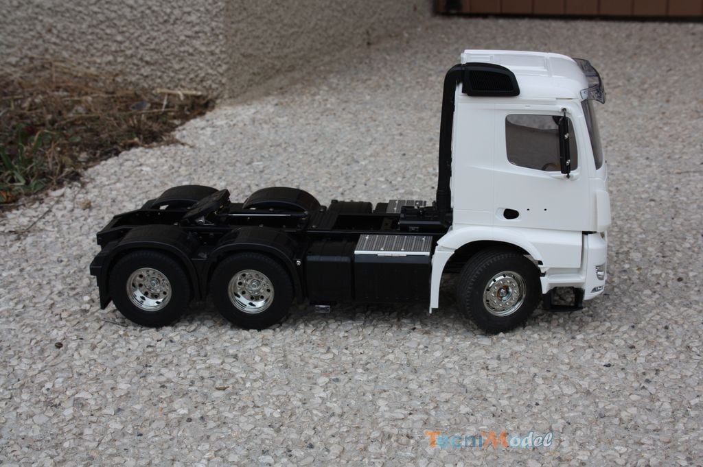 Montage d’un camion 6×4 sur châssis Lesu pour Tamiya