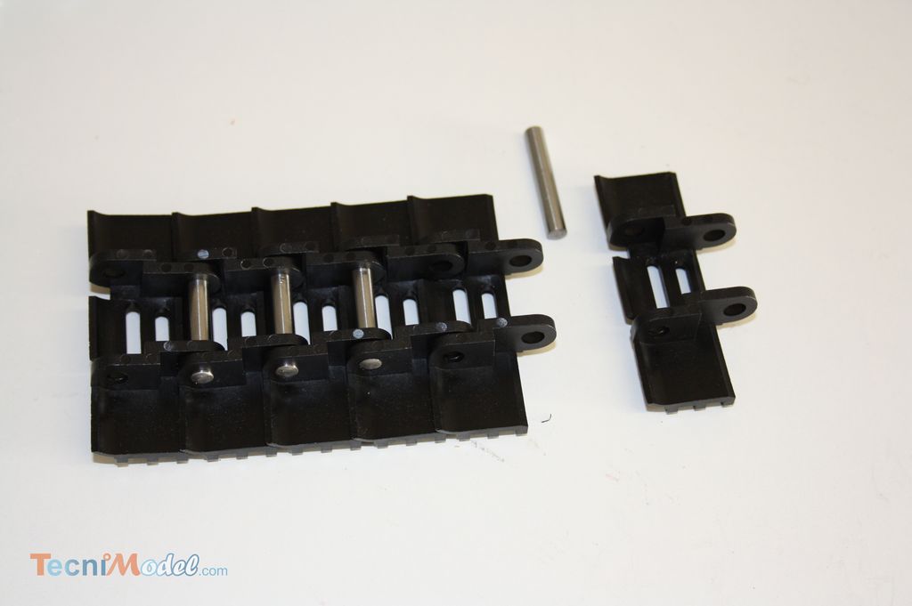 Assemblage des chenilles