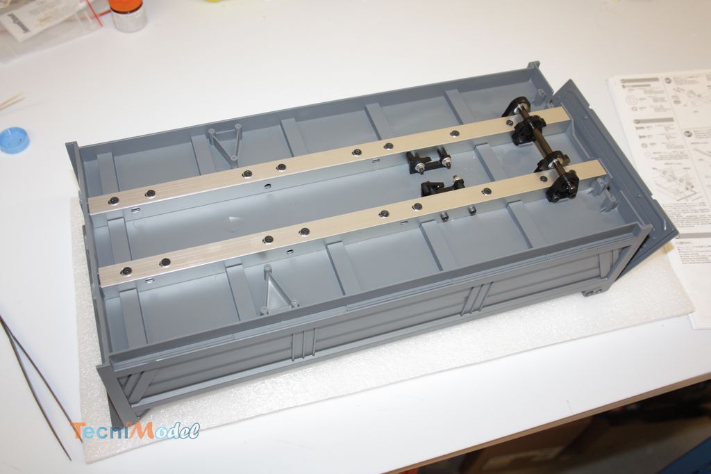 Montage du Arocs 3348 Tamiya