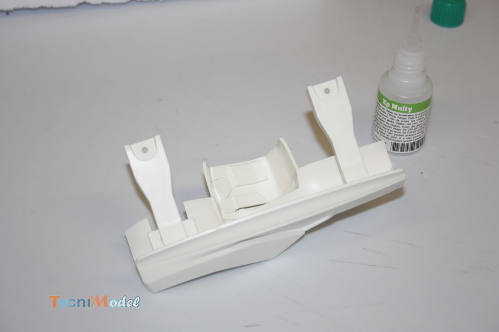 Montage du Arocs 3348 Tamiya