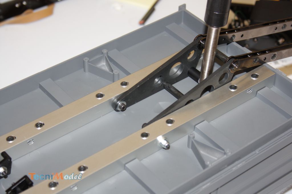 Montage du Arocs 3348 Tamiya