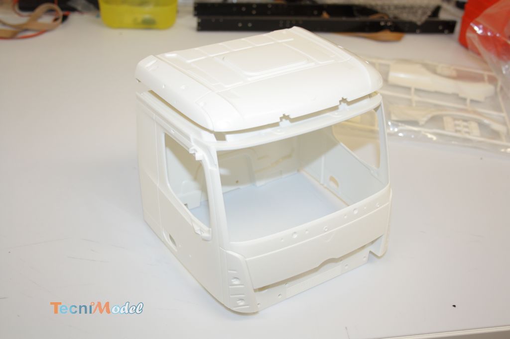 Montage du Arocs 3348 Tamiya