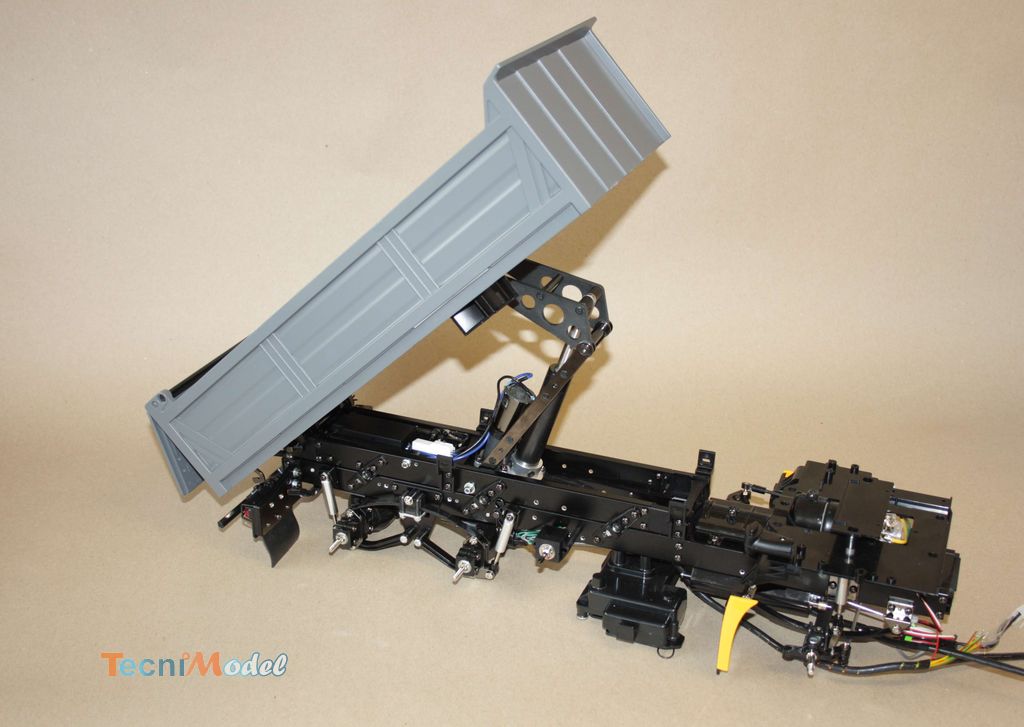 Montage du Arocs 3348 Tamiya