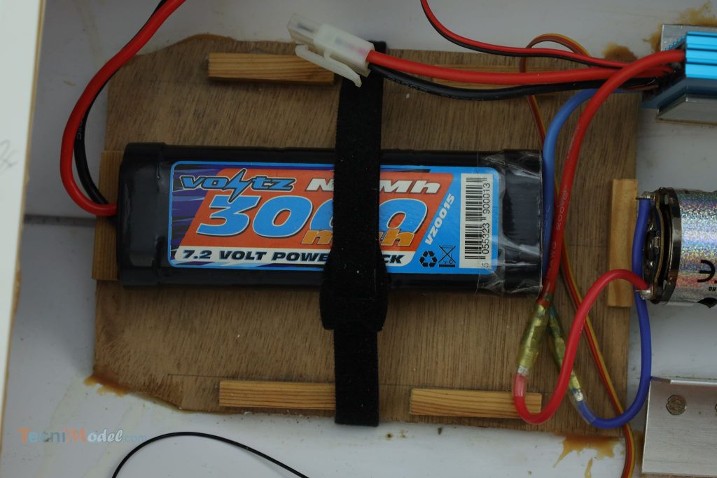 Les bases de l'installation RC d'un bateau